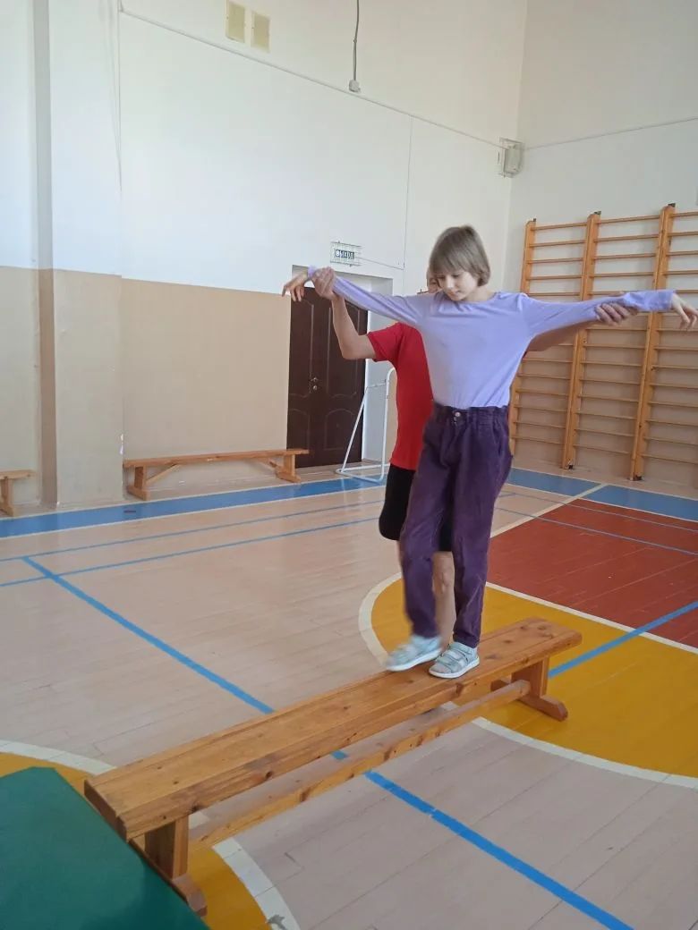 Урок физкультуры