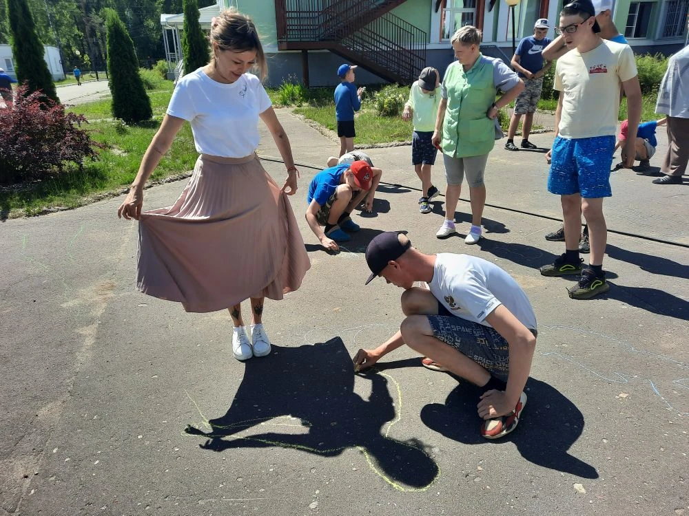 Силуэты и тени.