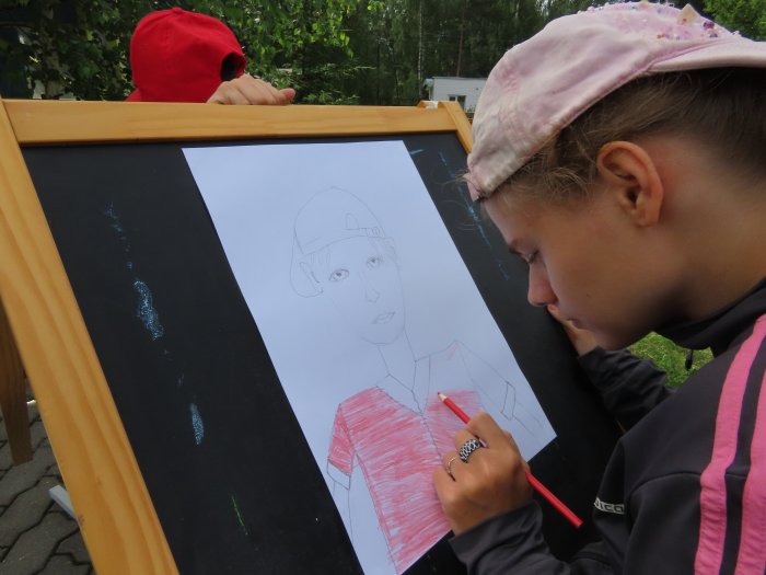 "В мире красок"