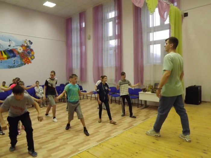 Очередной урок танцев