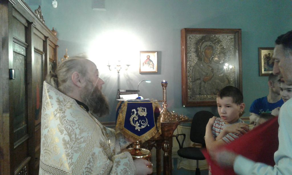 Праздничное богослужение и гости