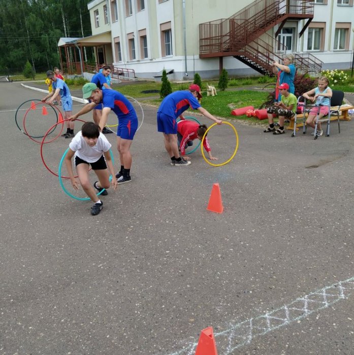 А, ну-ка, девочки!