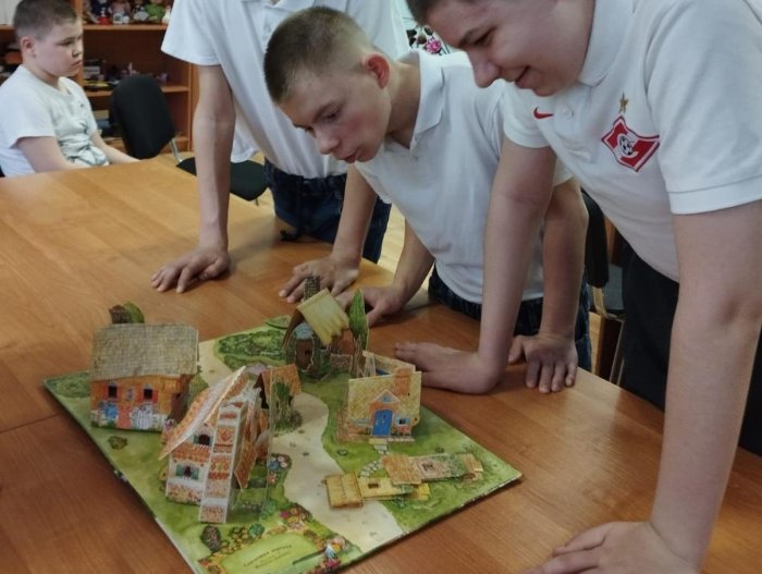 Библиотечный час