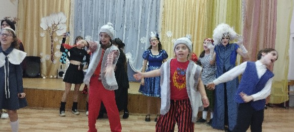 Новогоднее представление
