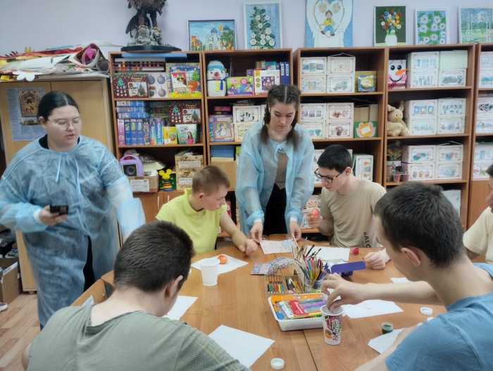 Мастер-класс  по украшению пасхальных яиц от студентов КГУ