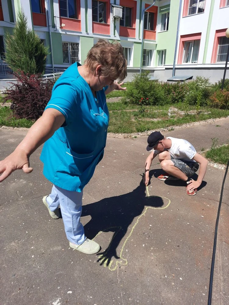 Силуэты и тени.