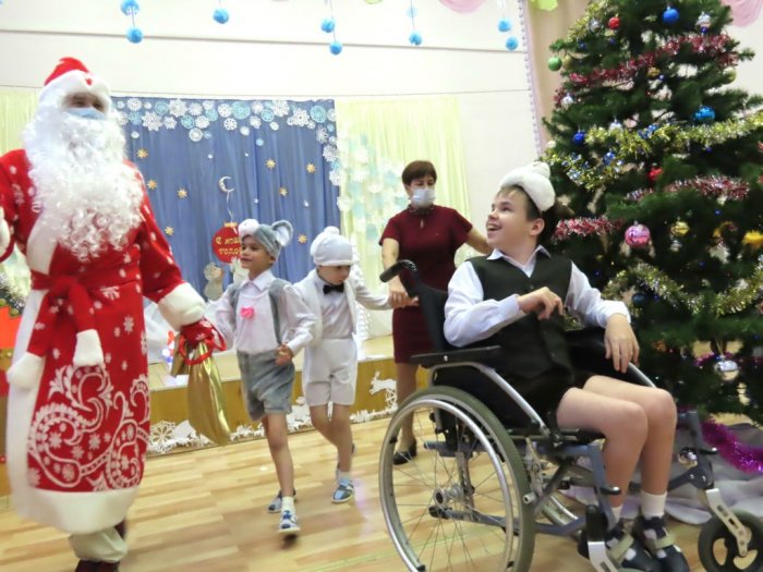 Утренники: старшие и младшие