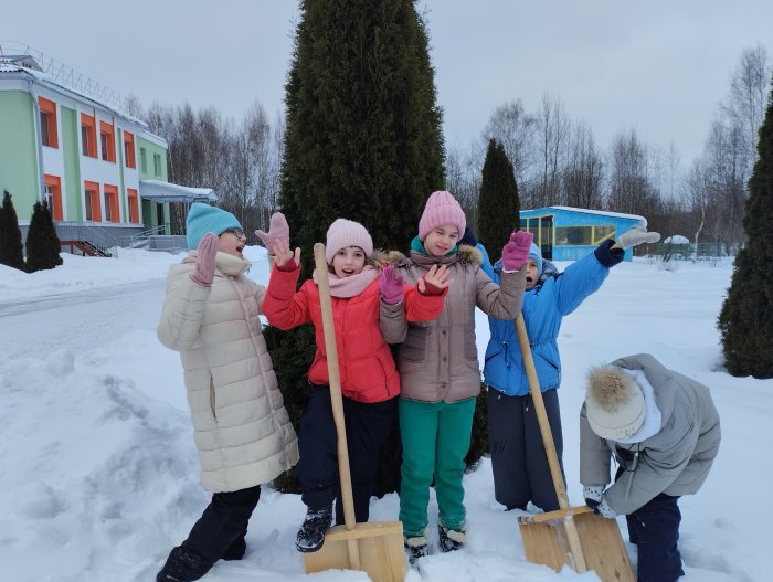 Снег убрали - улыбки оставили 