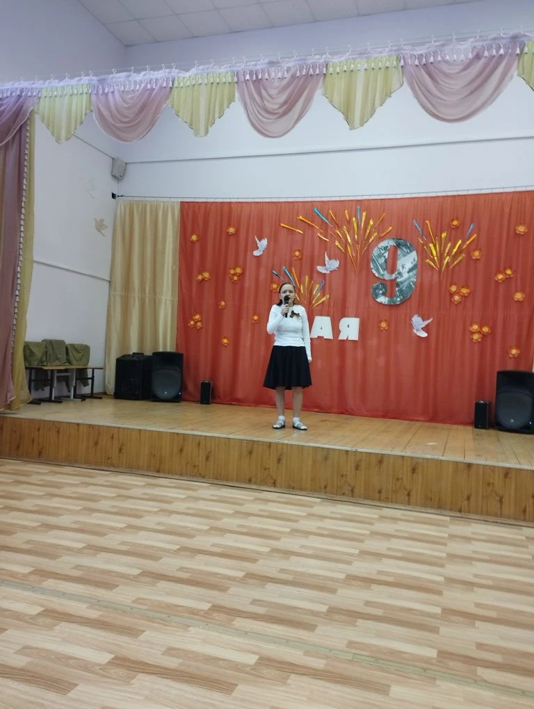 Мы о войне стихами говорим.