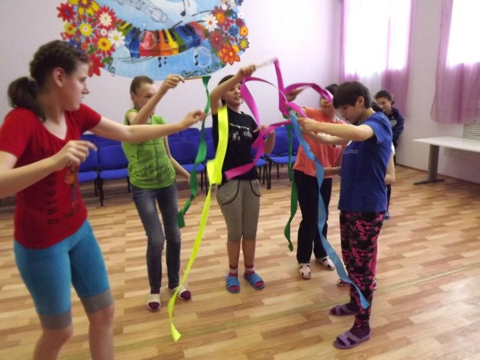 Весёлая ритмика