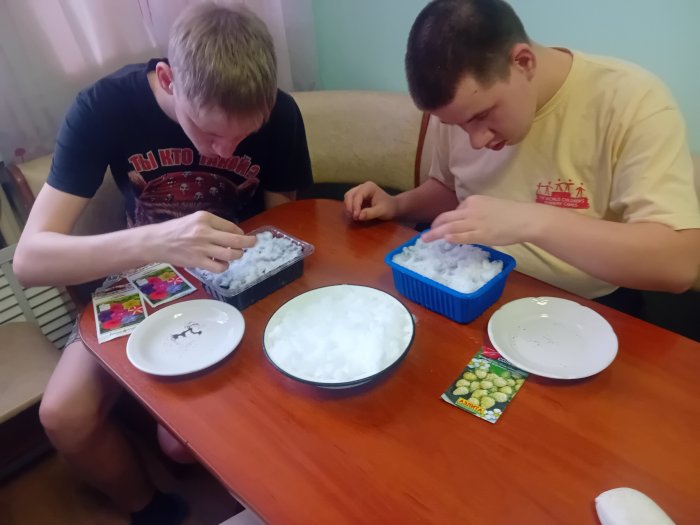 Юные садоводы