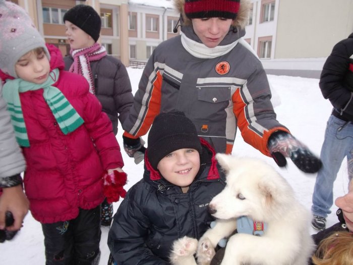 Снегурочка в гостях у детей