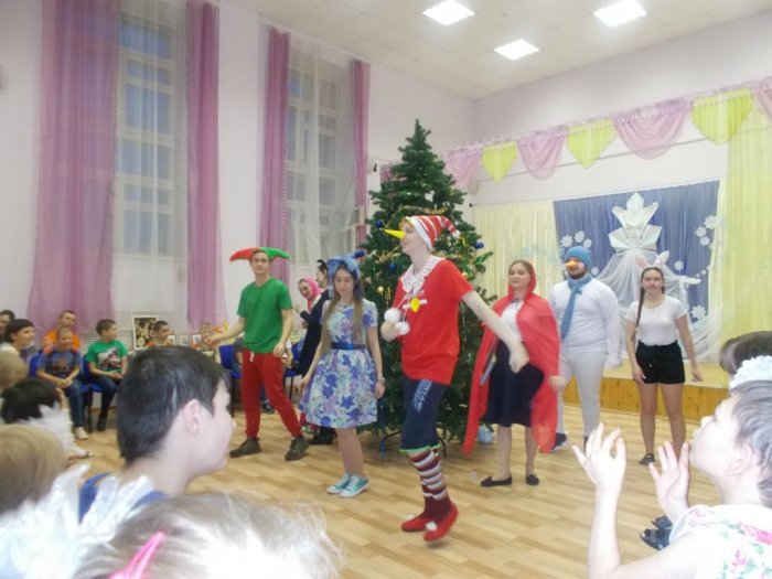 Новогоднее представление от студентов