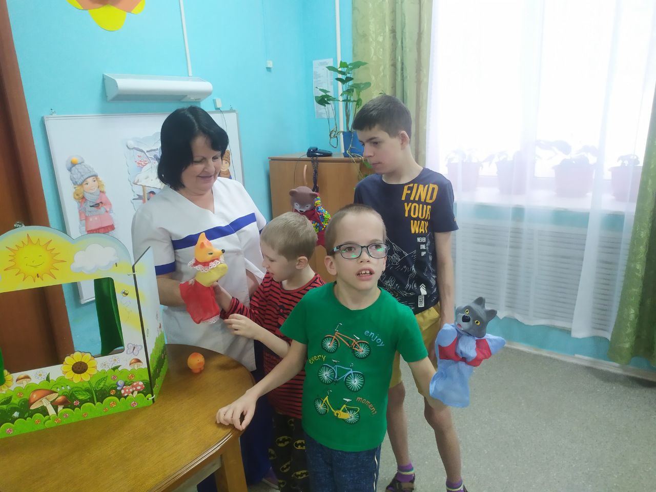 Показ кукольного спектакля "Колобок"