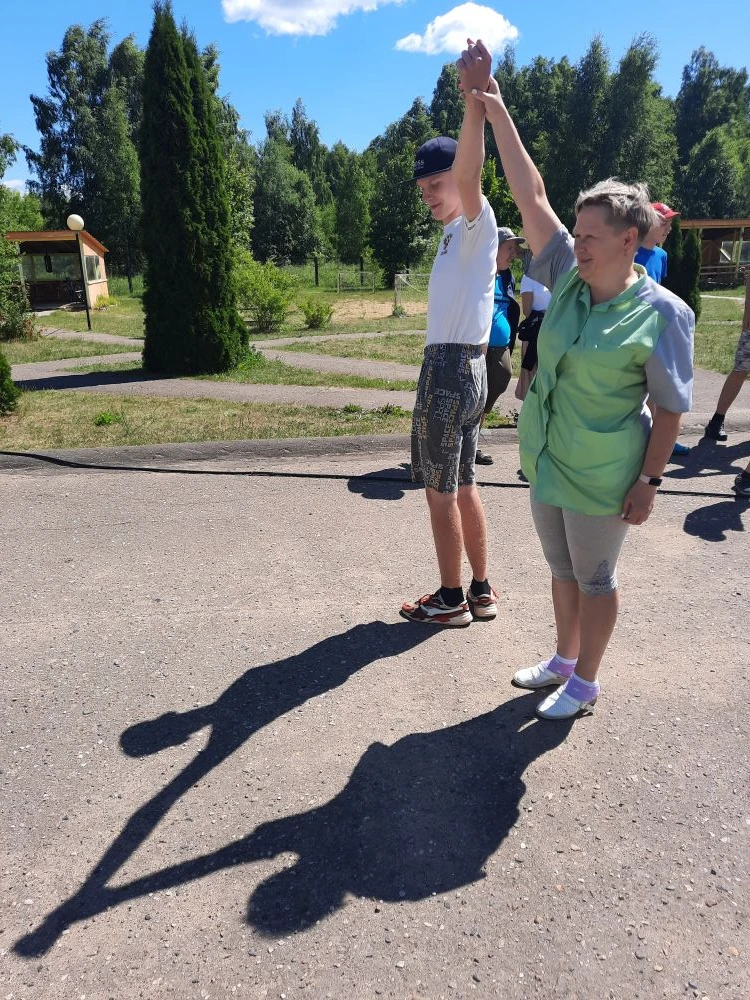 Силуэты и тени.