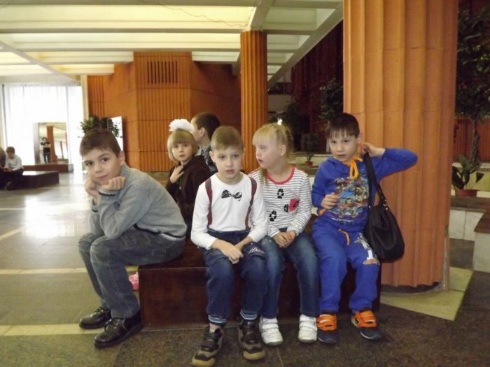 Поездка в ТЮЗ