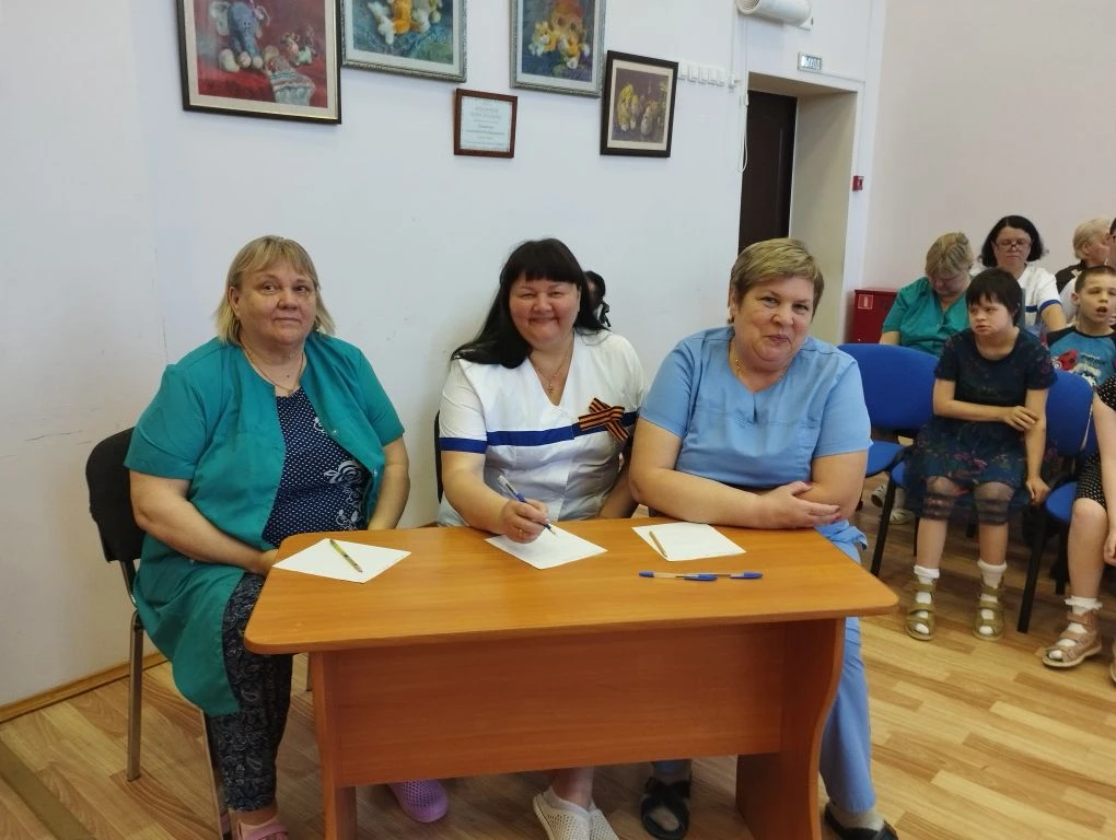 Мы о войне стихами говорим.