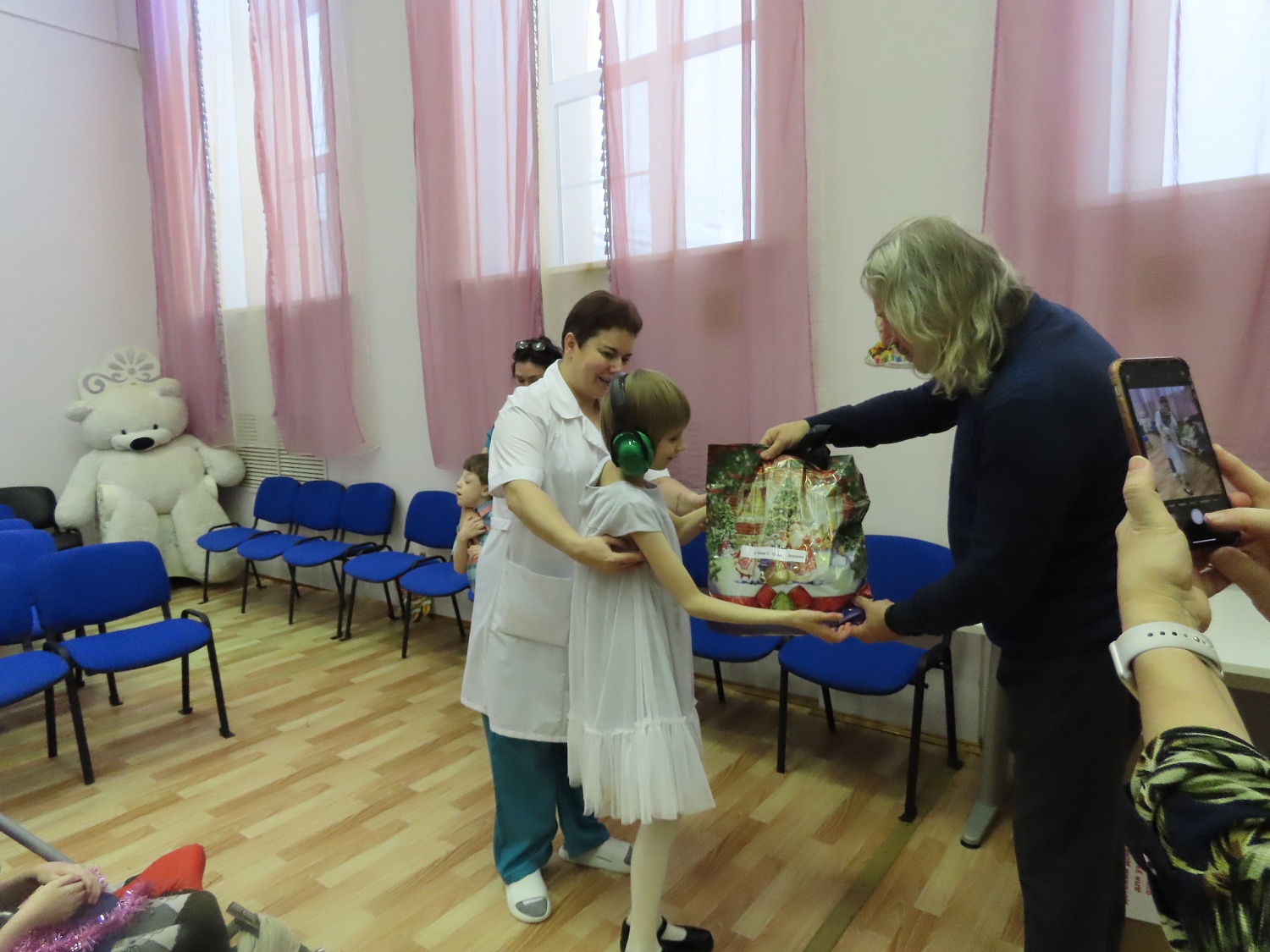 Подарки от друзей