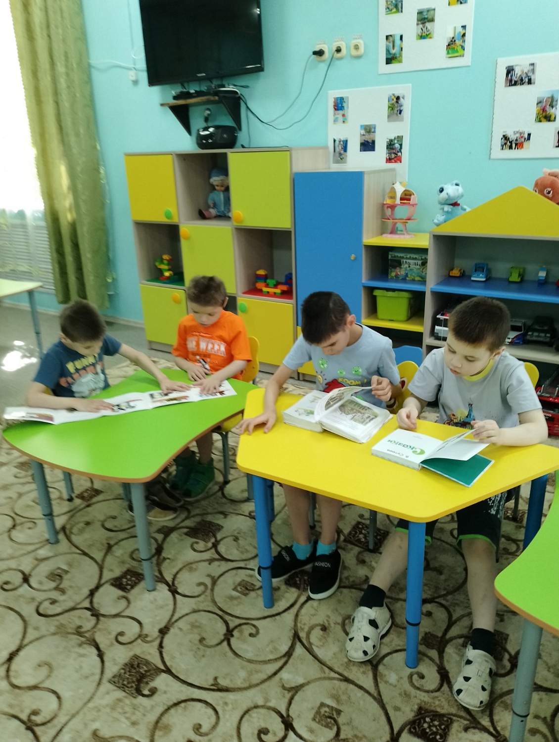 Занятие у малышей