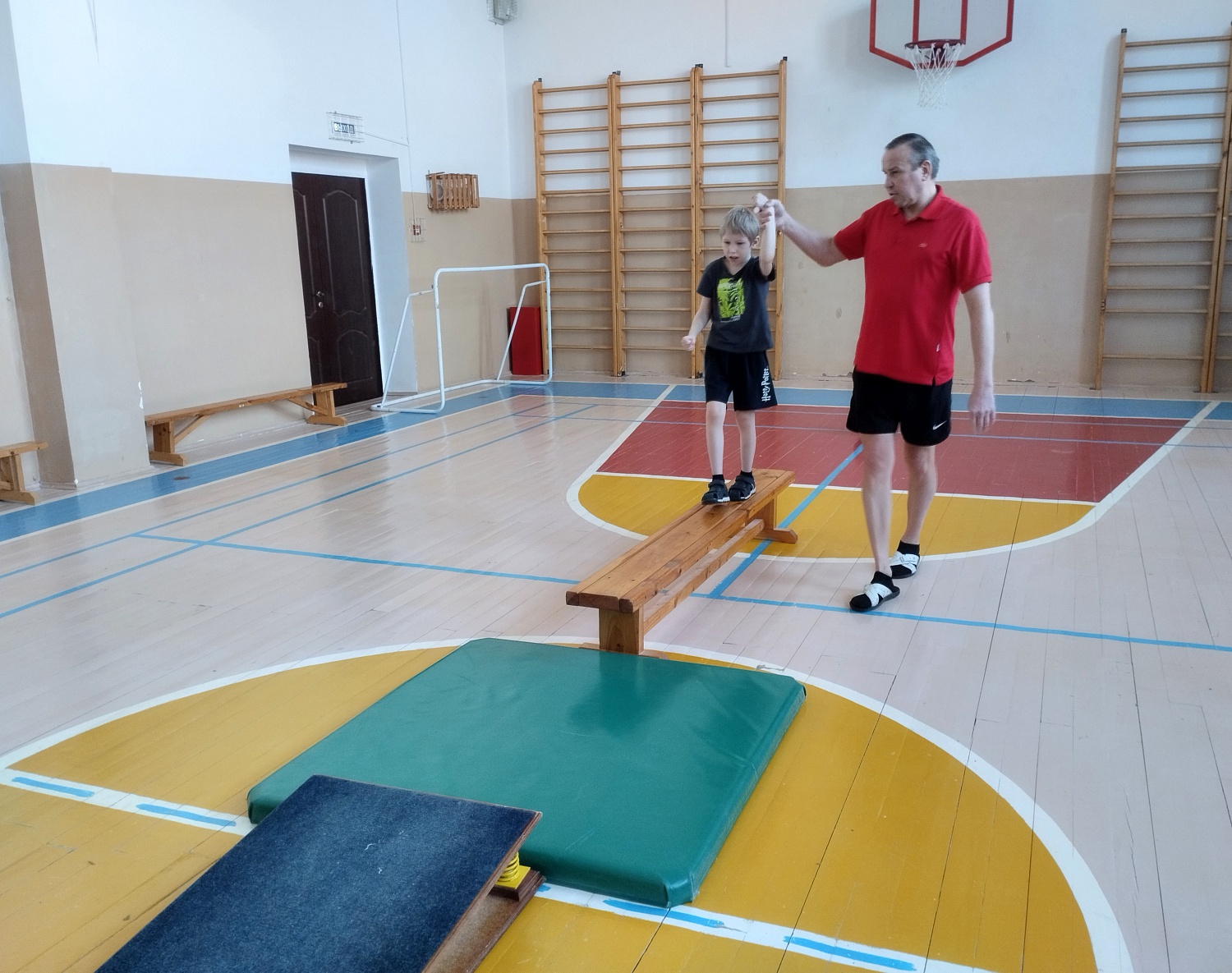 Урок физкультуры