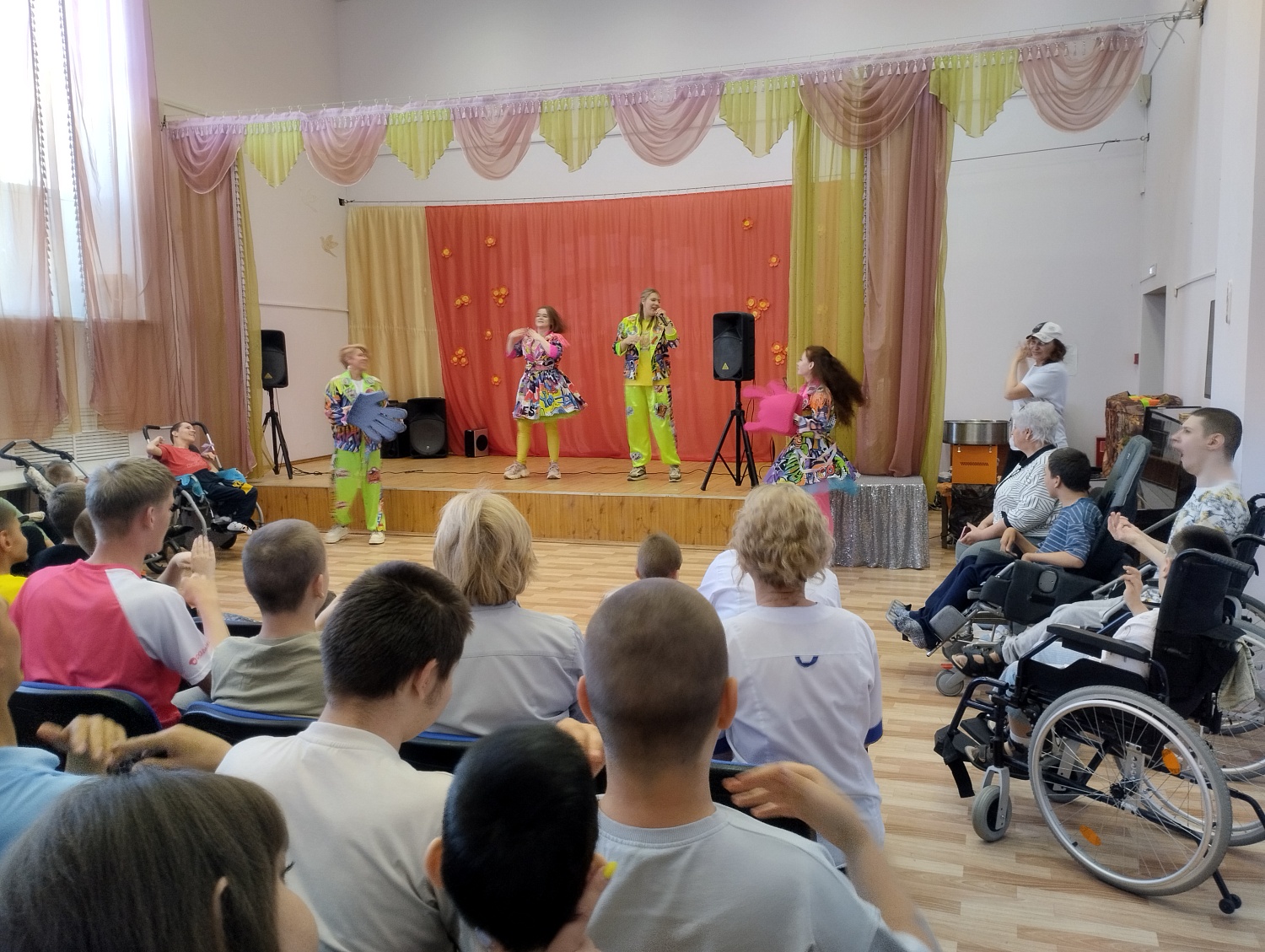 Праздник детства и радости с БФ "Северная корона"