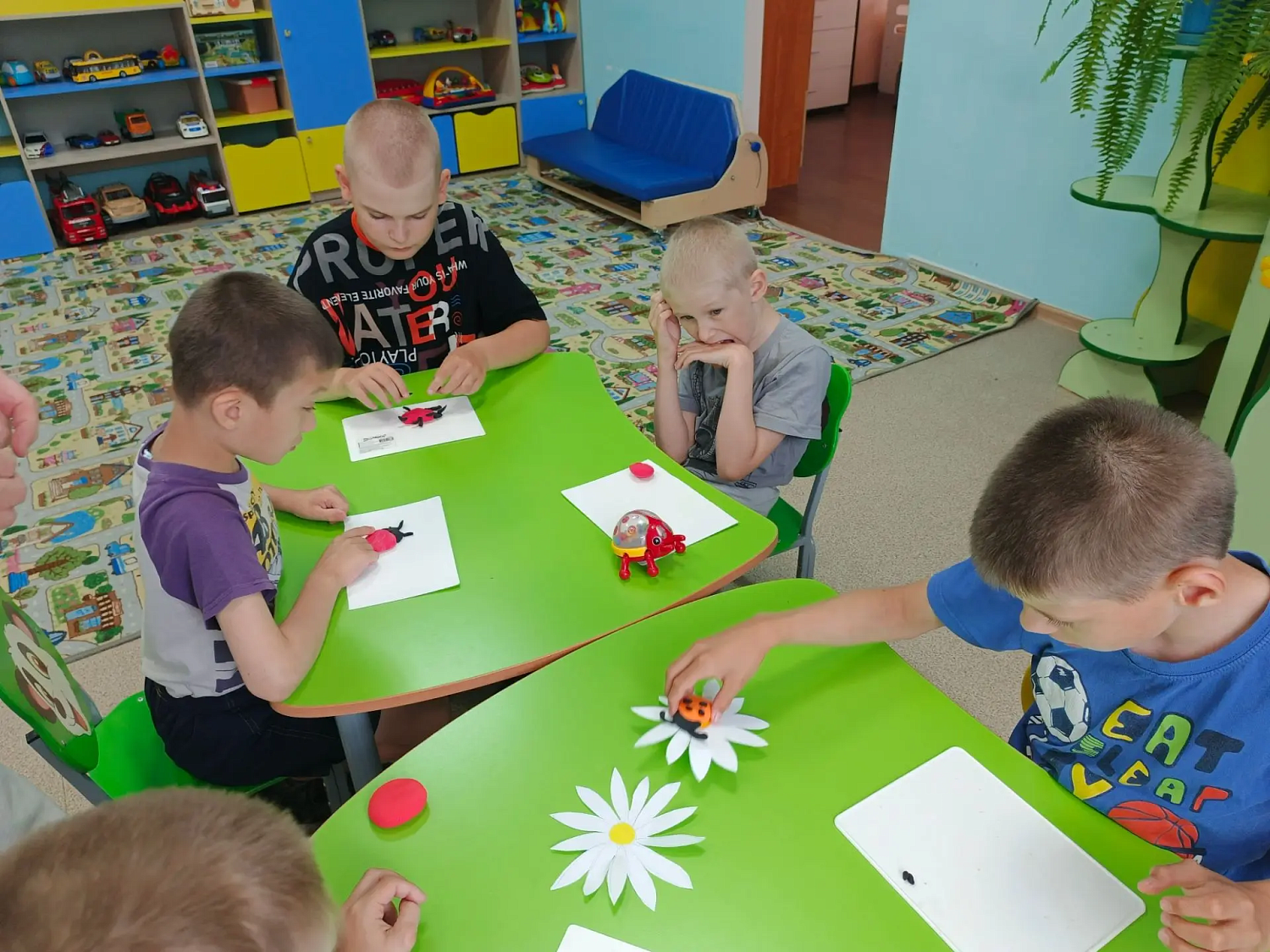 Знакомство с насекомыми.