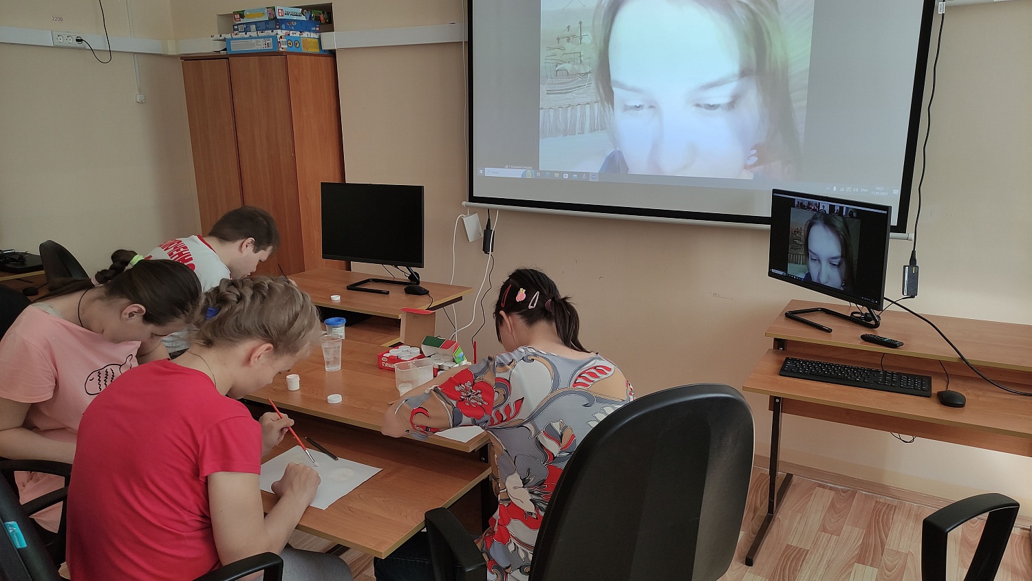 Творчество в прямом эфире