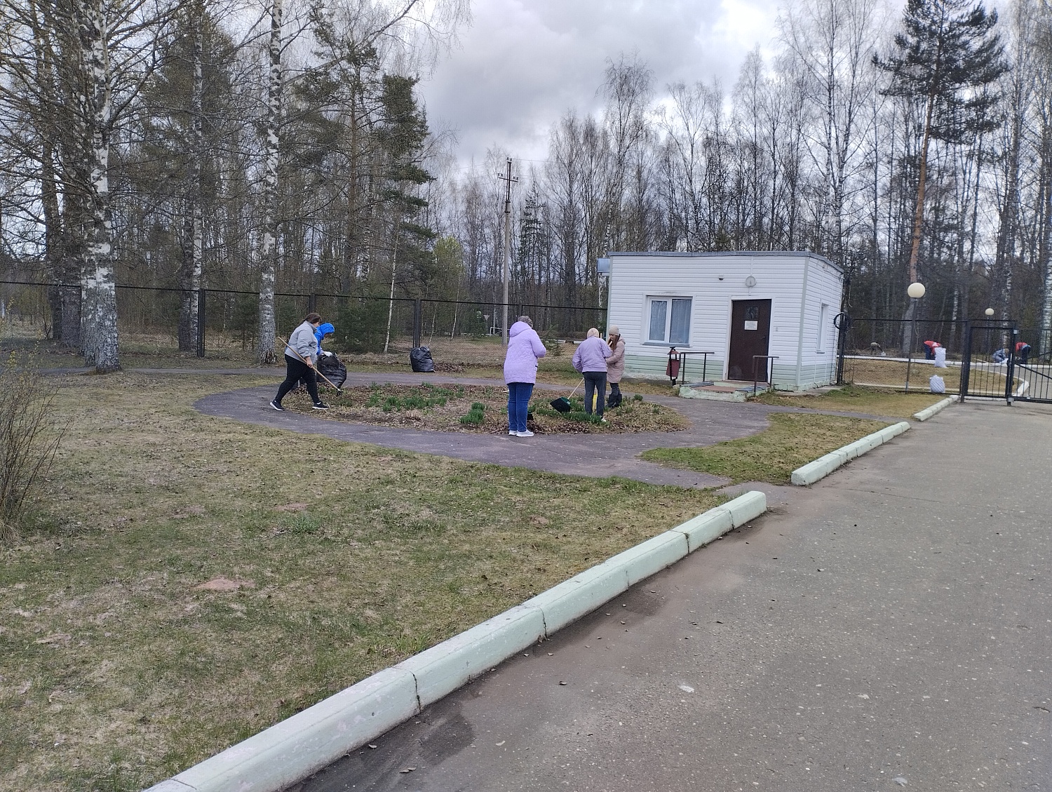 Весенний трудовой десант