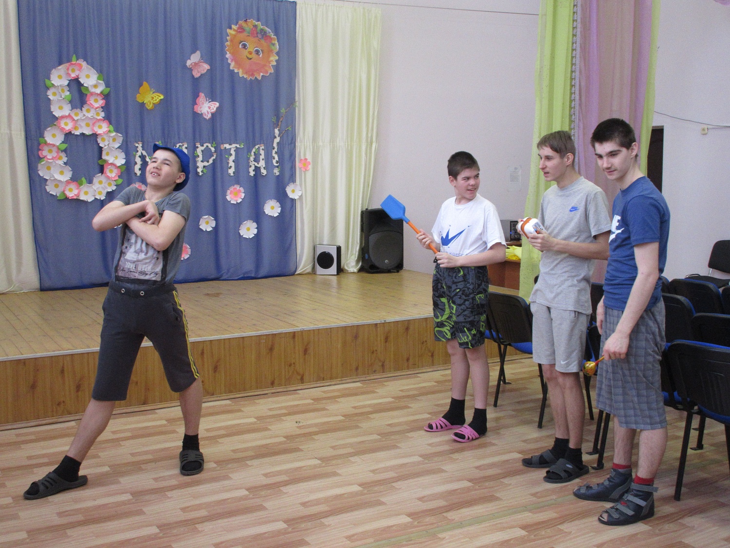 «В стране весёлых песен» 