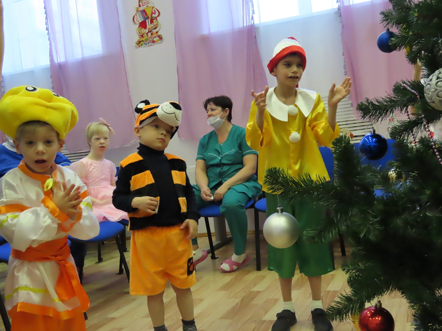 Новогодний утренник