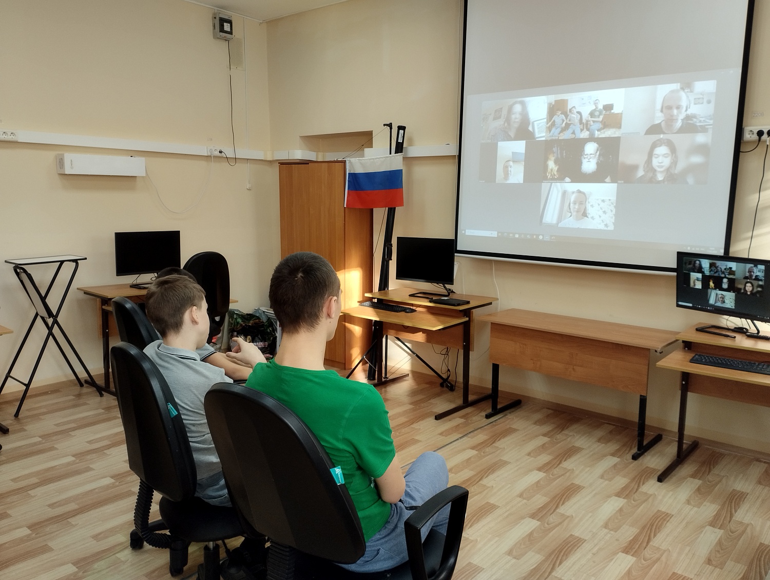 Онлайн-встреча , на которой говорили о Китае