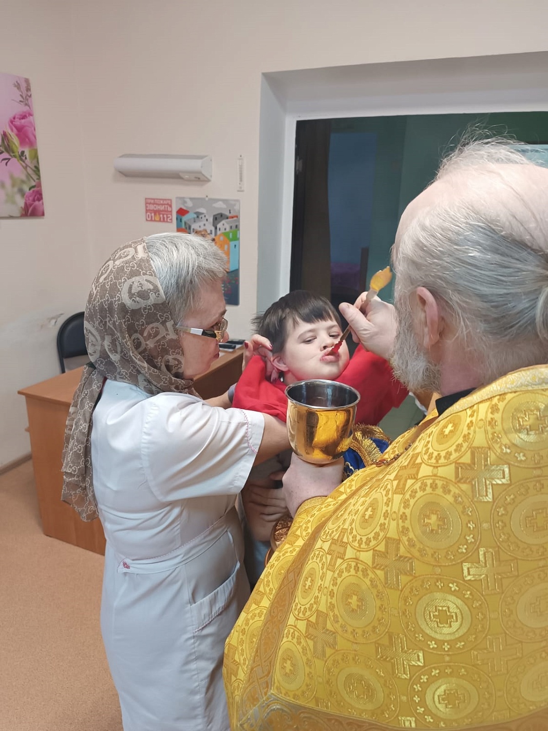 Служба в храме