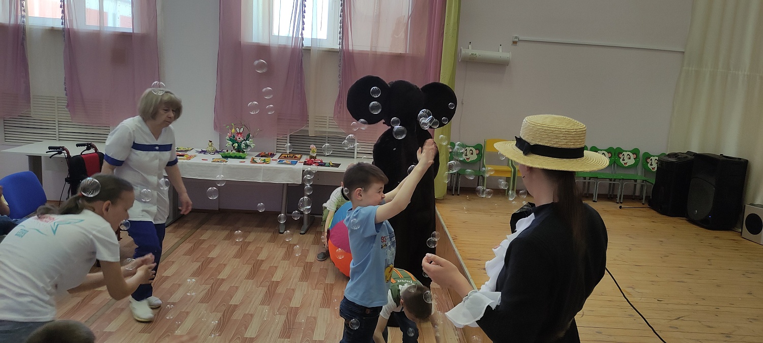 Праздник от ЮК "Виноградов"