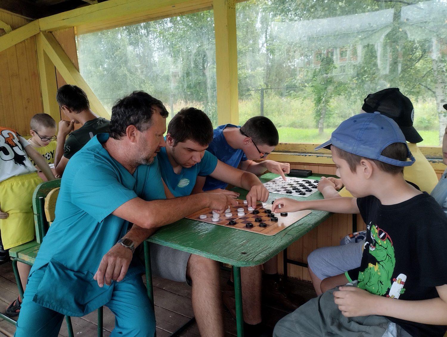 День настольных и спортивных игр